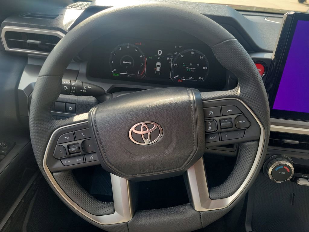 Certified 2025 Toyota Tacoma TRD Off-Road image 21