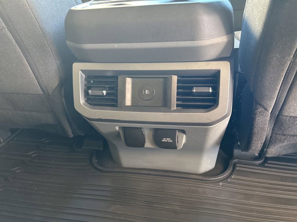 Used 2024 Ford F350 XLT w/ Camper Package image 33