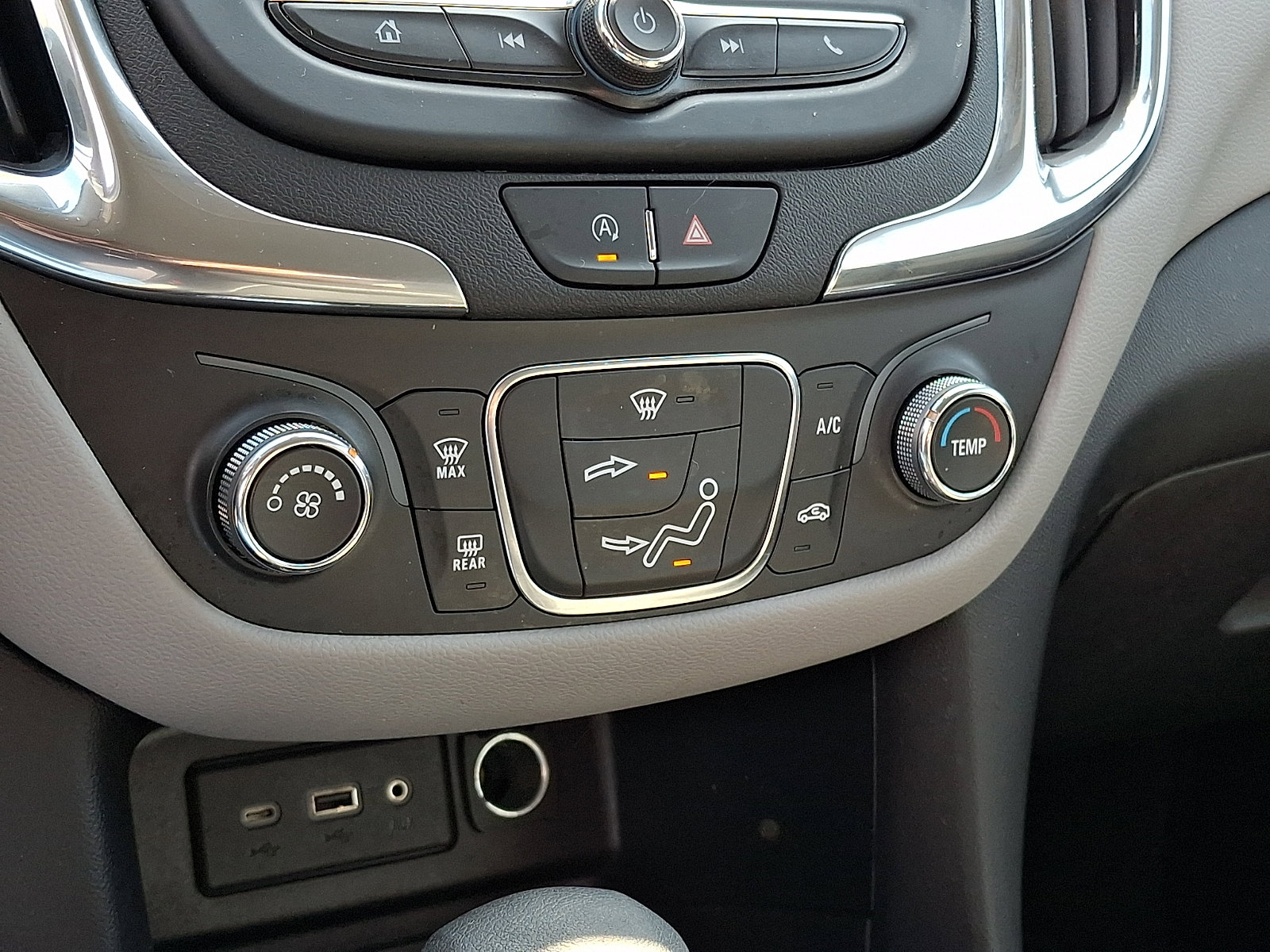 Certified 2024 Chevrolet Equinox LS image 16