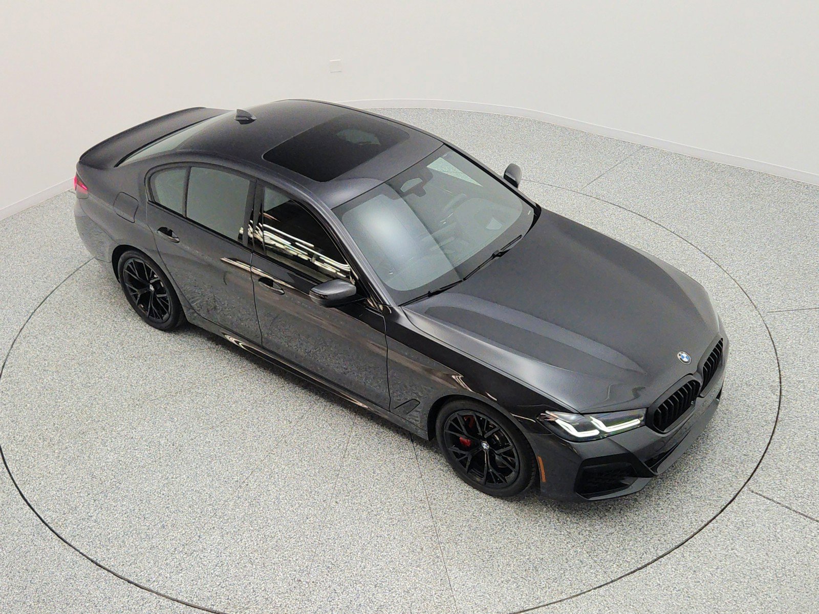 Used 2023 BMW M550i xDrive w/ Executive Package AWD/4WD image 25