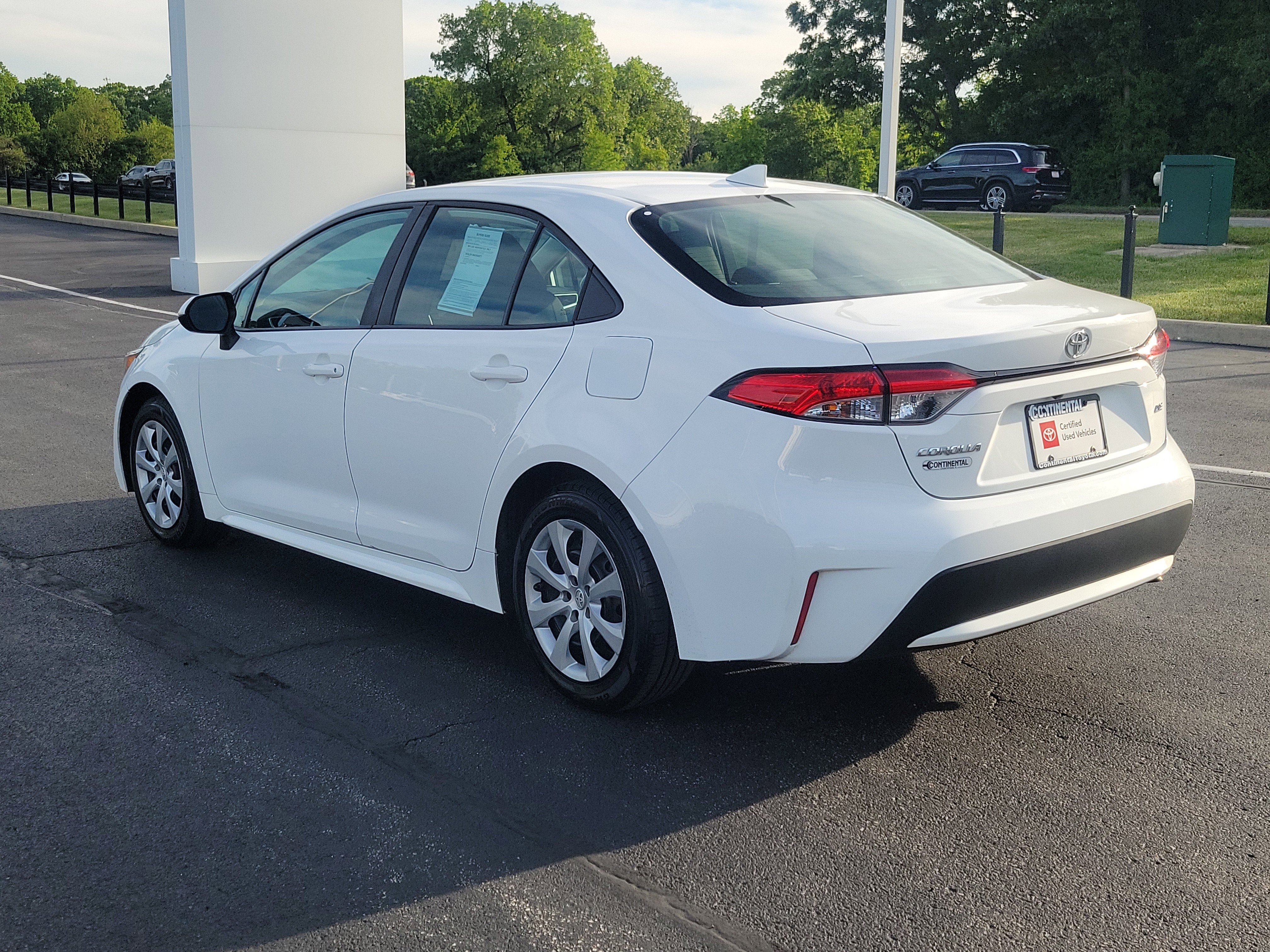 Certified 2021 Toyota Corolla LE FWD image 4