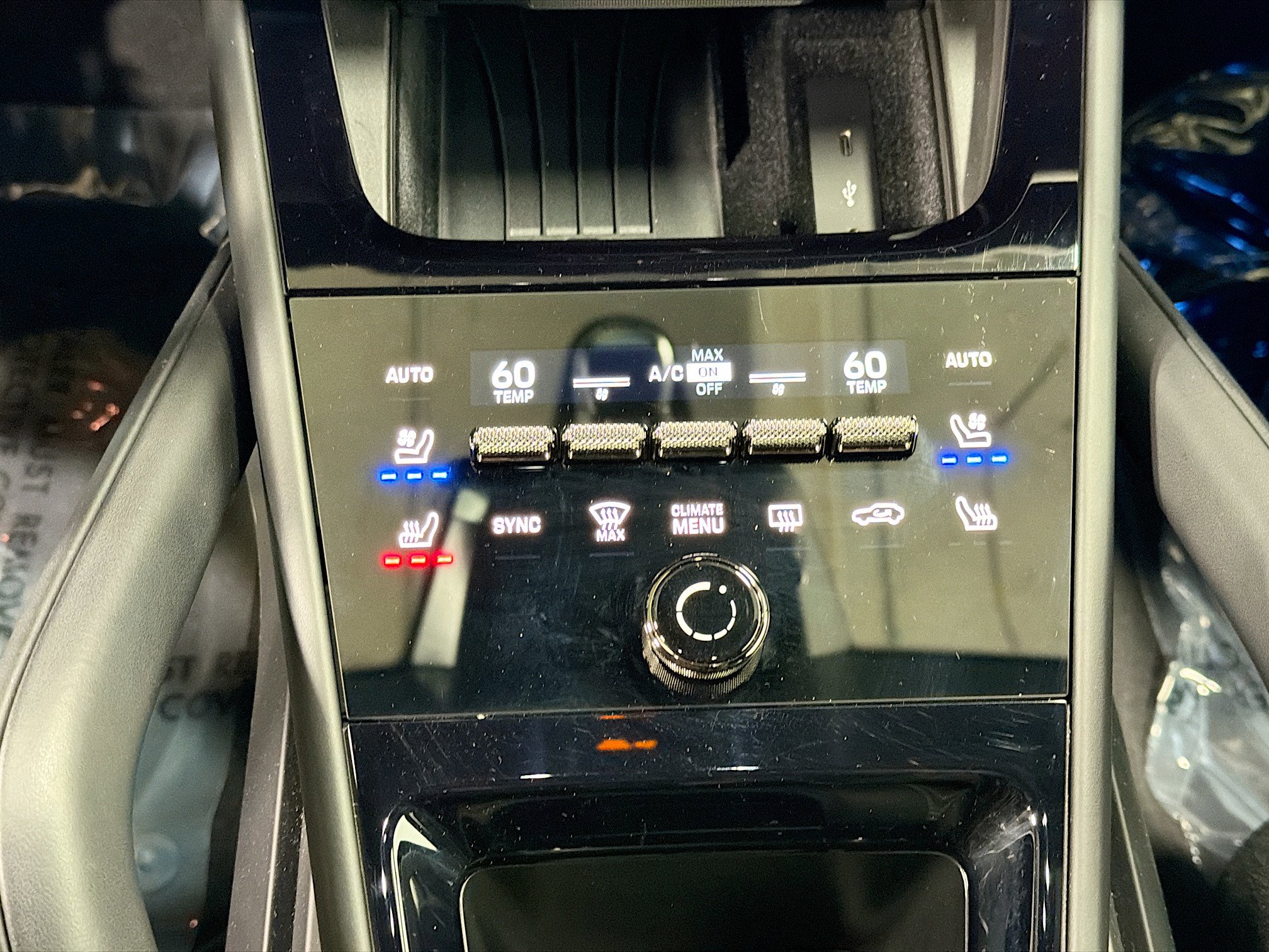 Certified 2025 Porsche Cayenne Turbo image 34