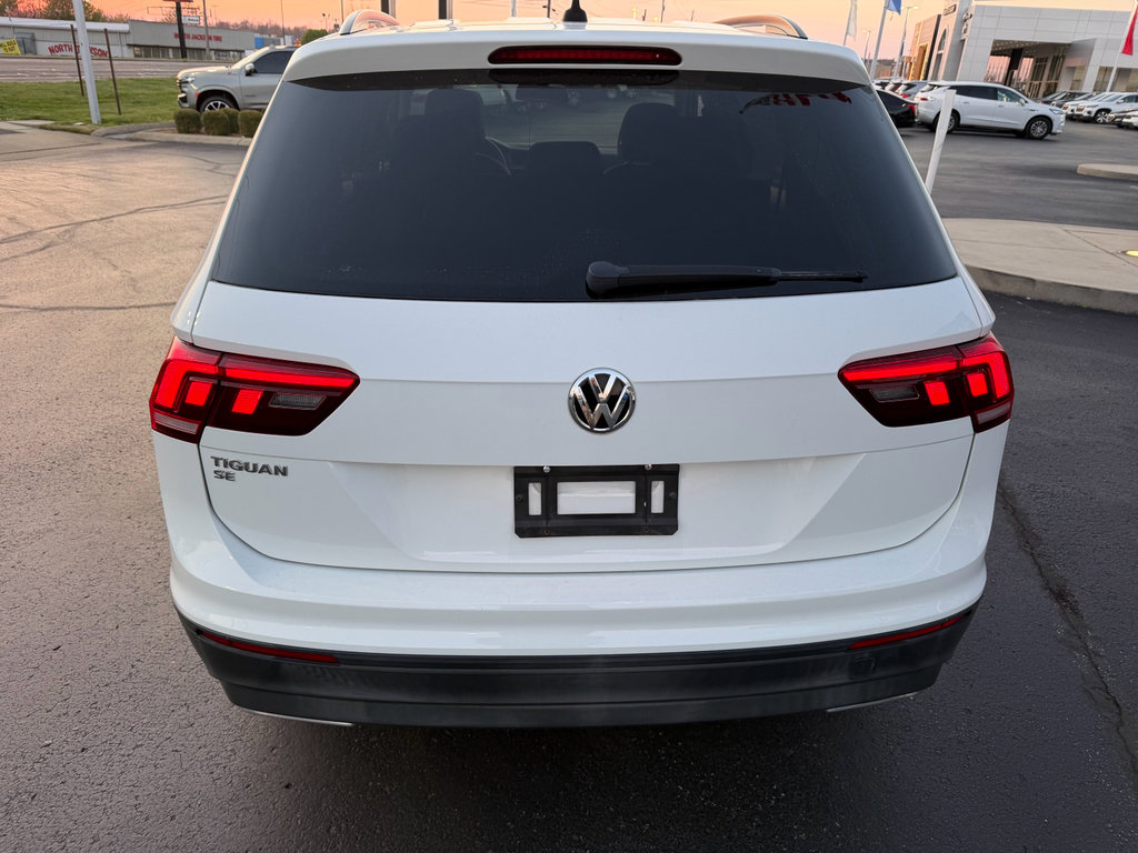 Used 2019 Volkswagen Tiguan SE w/ Panoramic Sunroof Package image 6