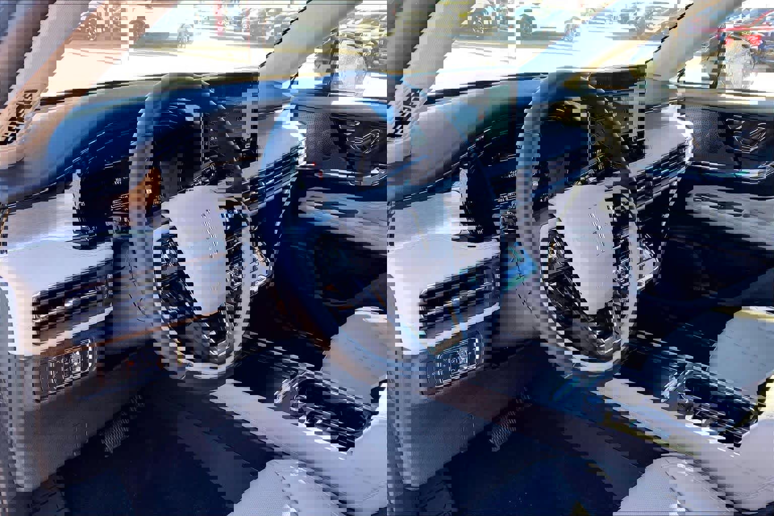 New 2026 Lincoln Corsair Premiere image 8