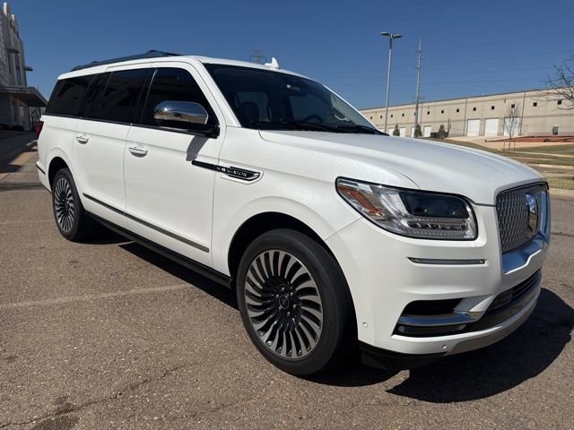 Used 2020 Lincoln Navigator L Black Label w/ Cargo Convenience Package image 3