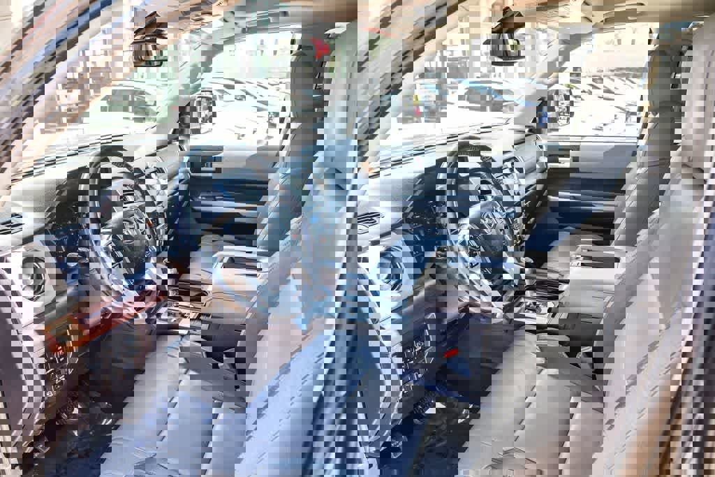 Used 2021 Toyota Tundra Limited w/ Limited Premium Package image 17