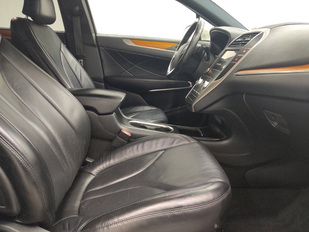 Used 2019 Lincoln MKC Reserve w/ MKC Climate Package AWD/4WD image 21