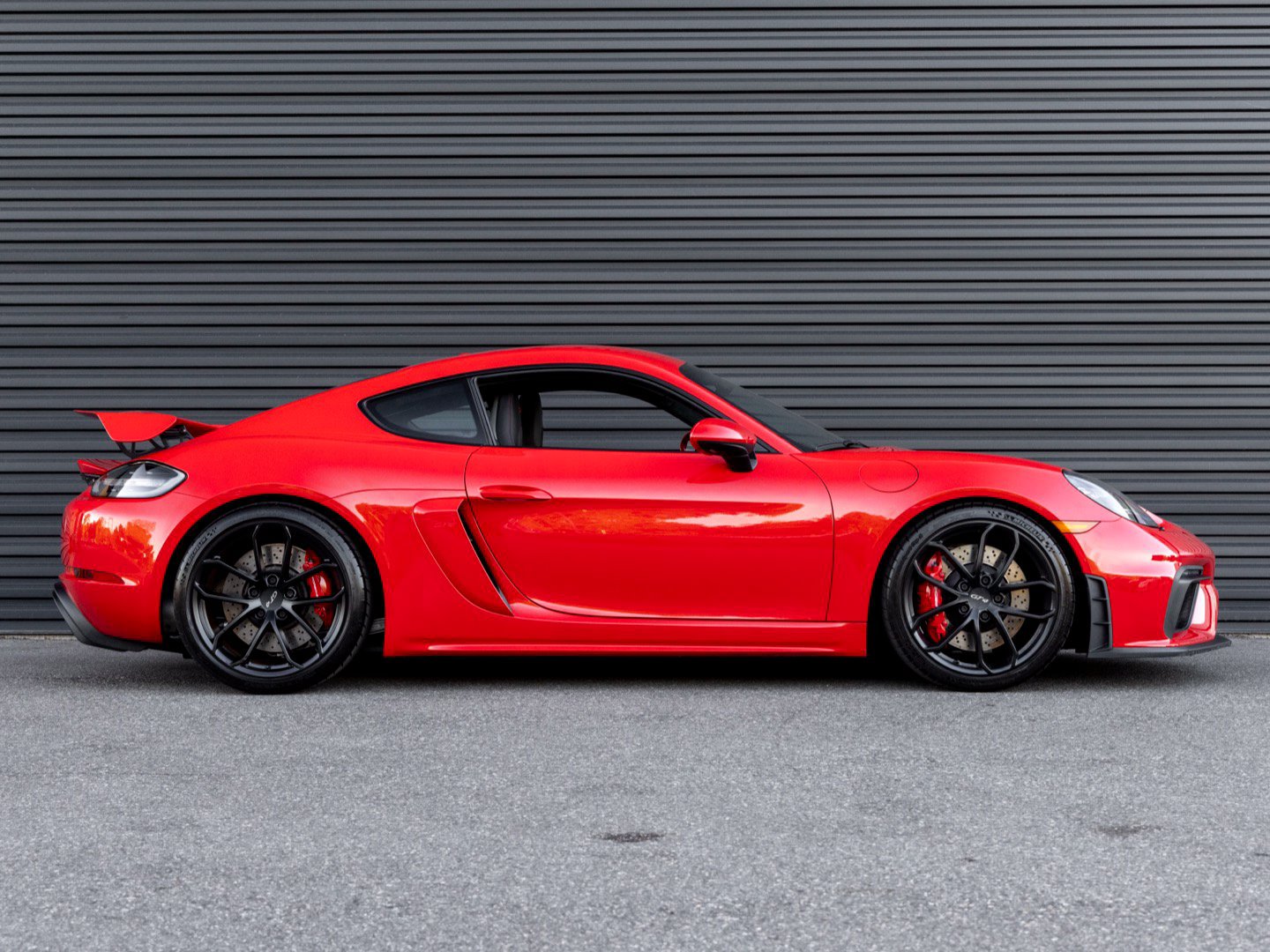 Certified 2020 Porsche 718 Cayman GT4 RWD image 8