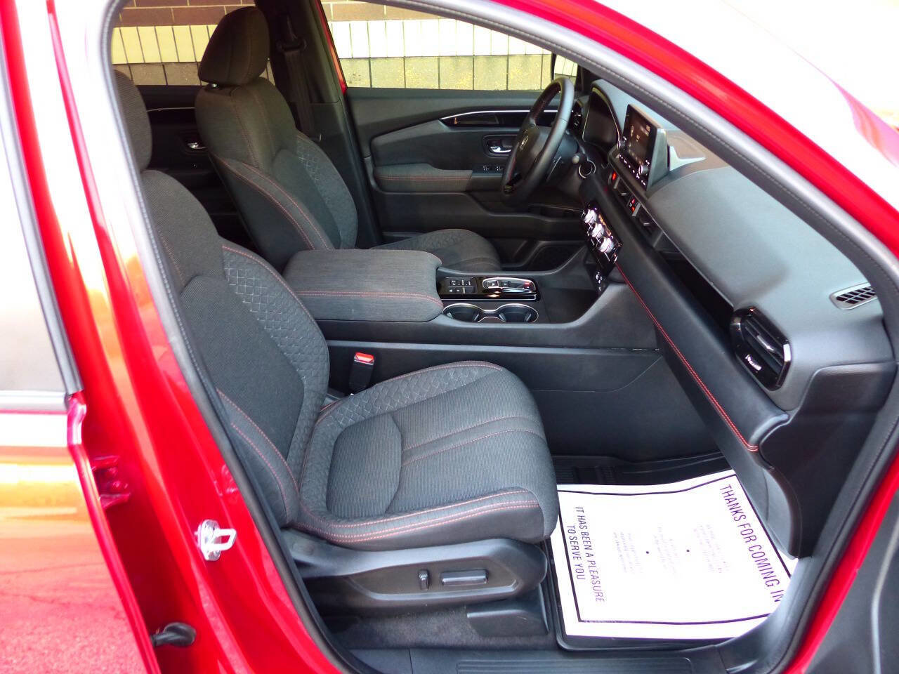 Used 2024 Honda Pilot Sport image 41