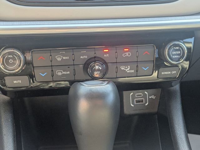 Used 2025 Jeep Compass Limited AWD/4WD image 20