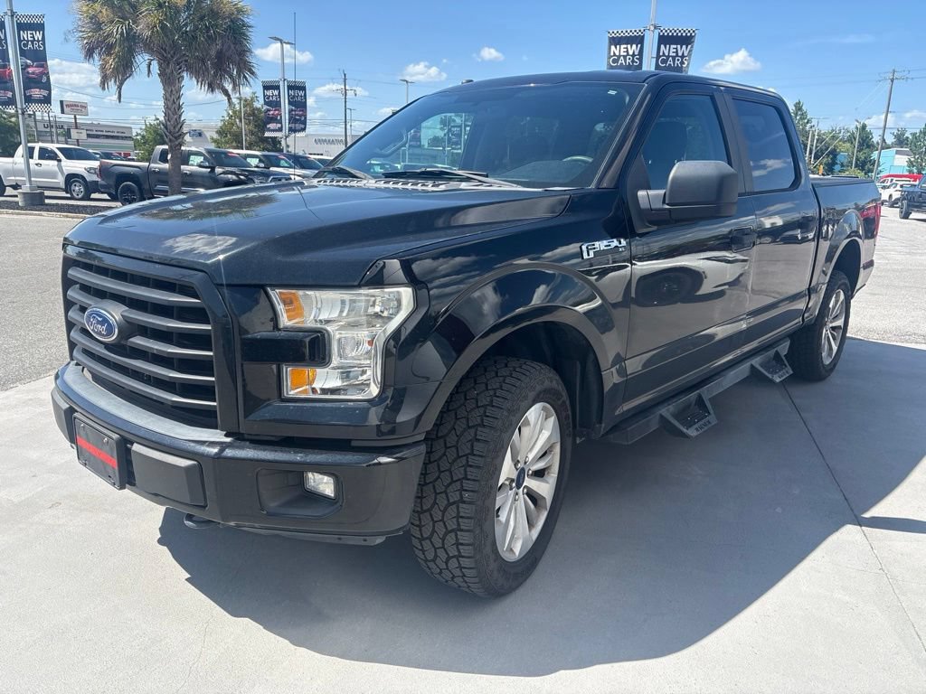 Used 2017 Ford F150 XL w/ Equipment Group 101A Mid AWD/4WD image 2