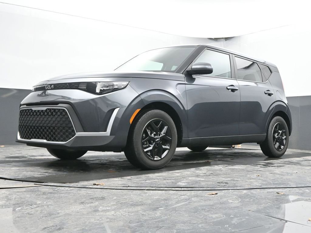 Used 2025 Kia Soul LX w/ LX Technology Package image 64