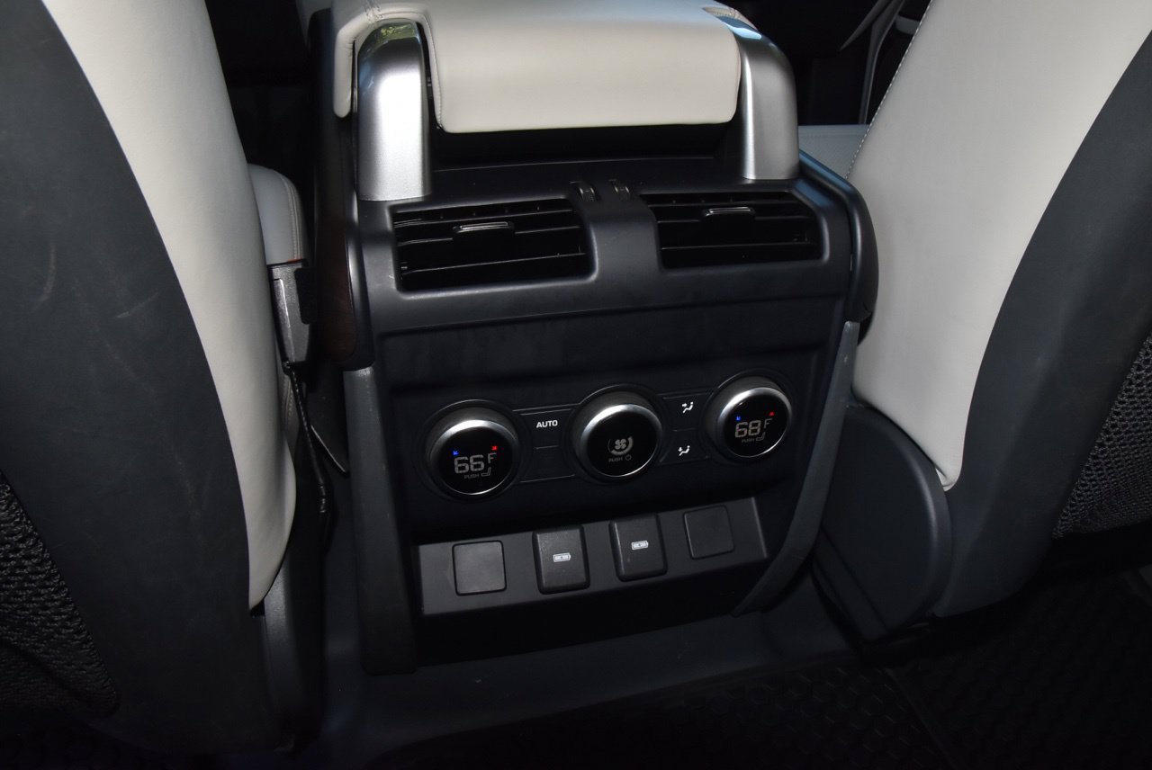 Used 2023 Land Rover Defender 130 First Edition AWD/4WD image 19