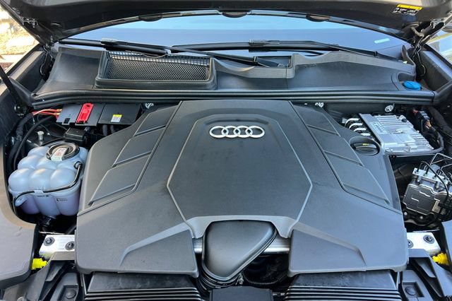 Used 2023 Audi Q8 Premium Plus w/ Premium Plus Package AWD/4WD image 36