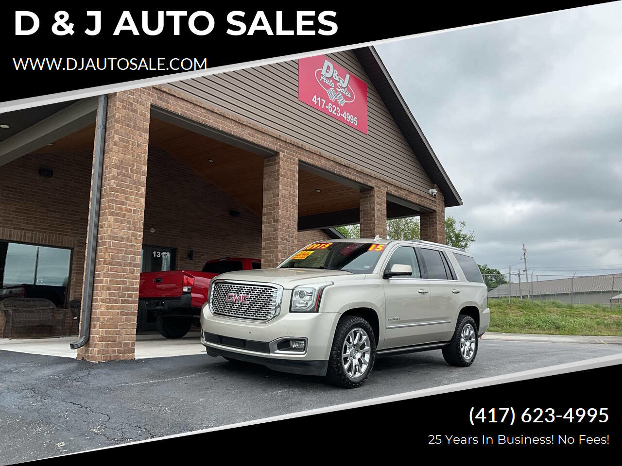 Used 2015 GMC Yukon Denali w/ Premium Package AWD/4WD image 1