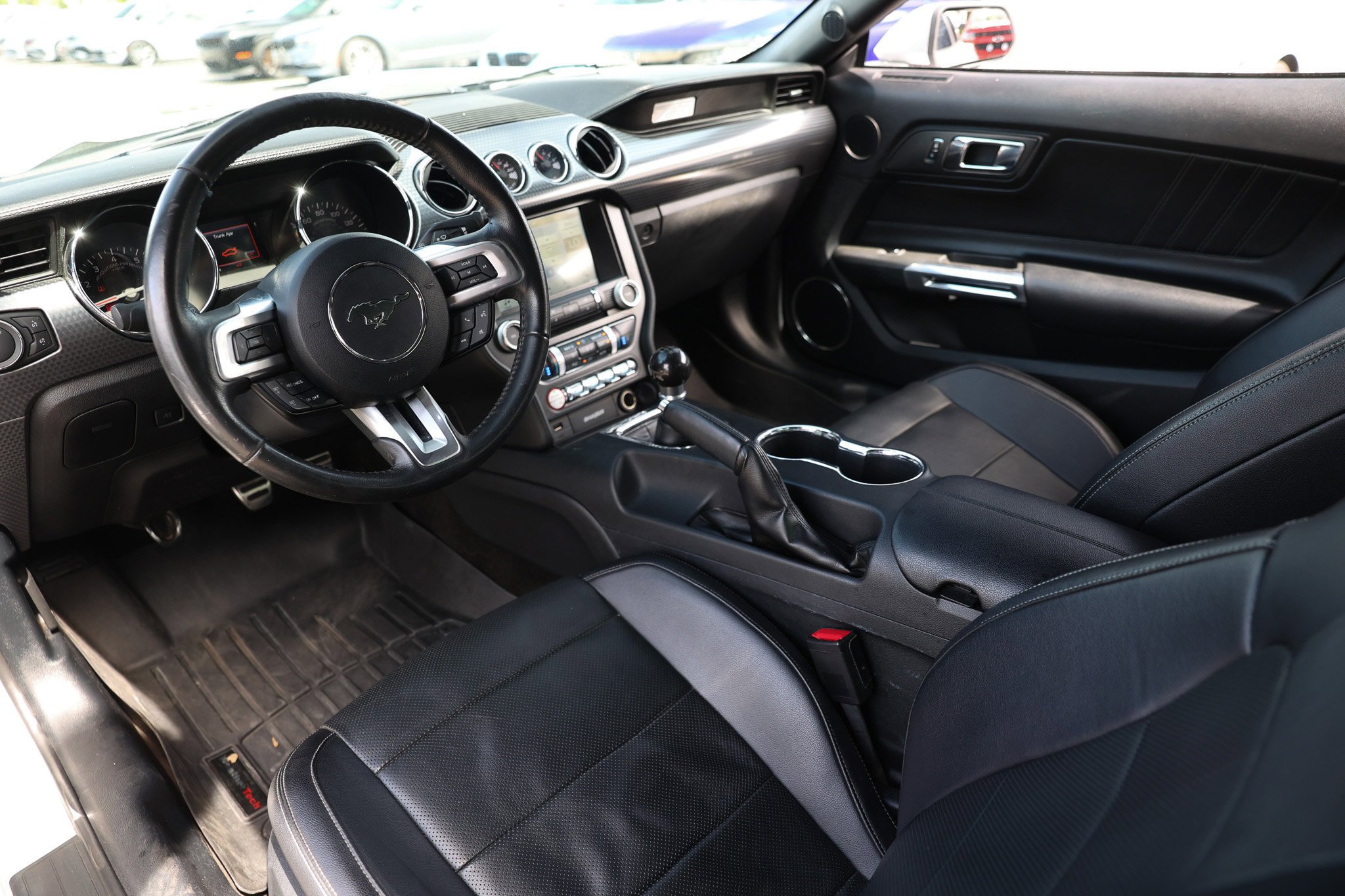 Used 2016 Ford Mustang GT Premium w/ GT Performance Package RWD image 6
