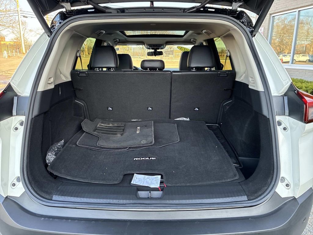 Certified 2023 Nissan Rogue SV w/ SV Premium B Package image 13