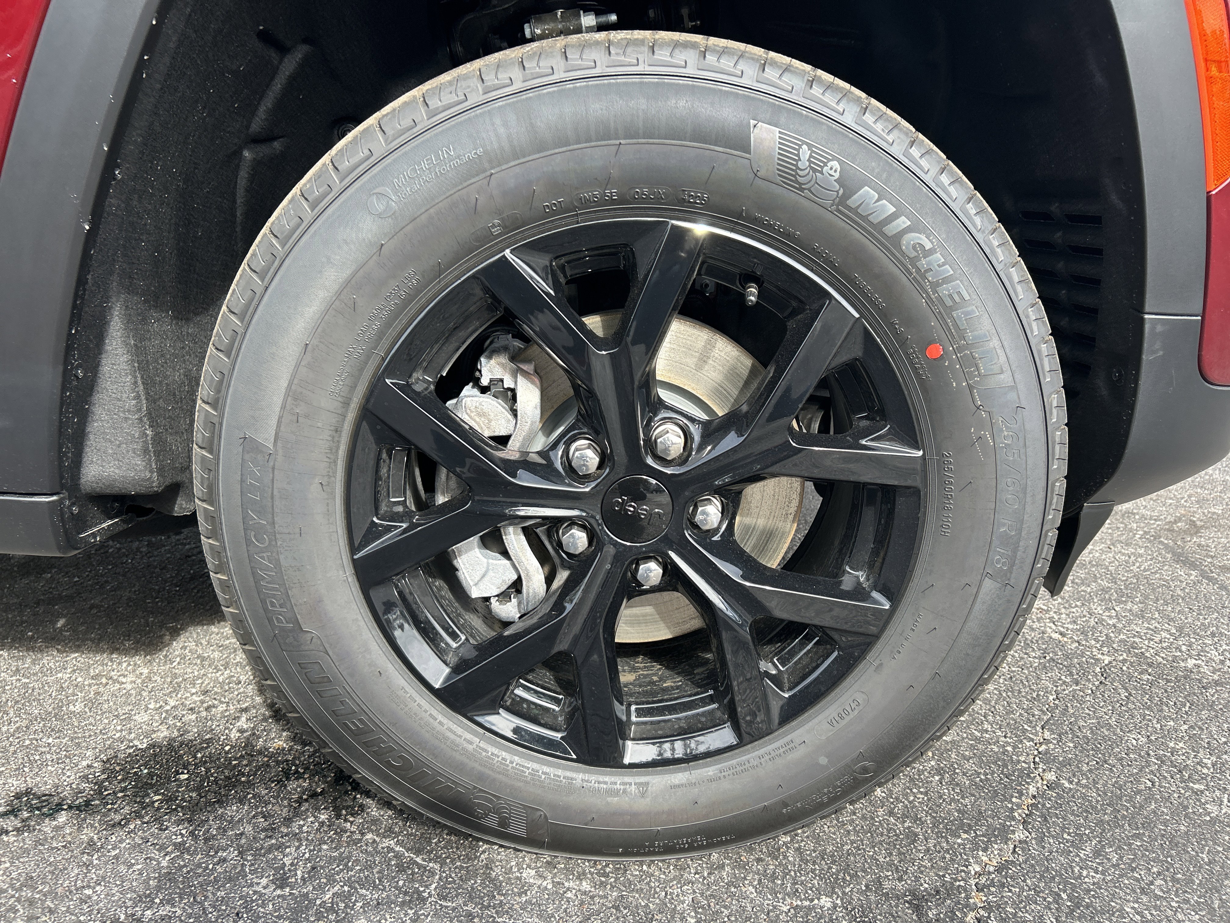 New 2025 Jeep Grand Cherokee Altitude image 11