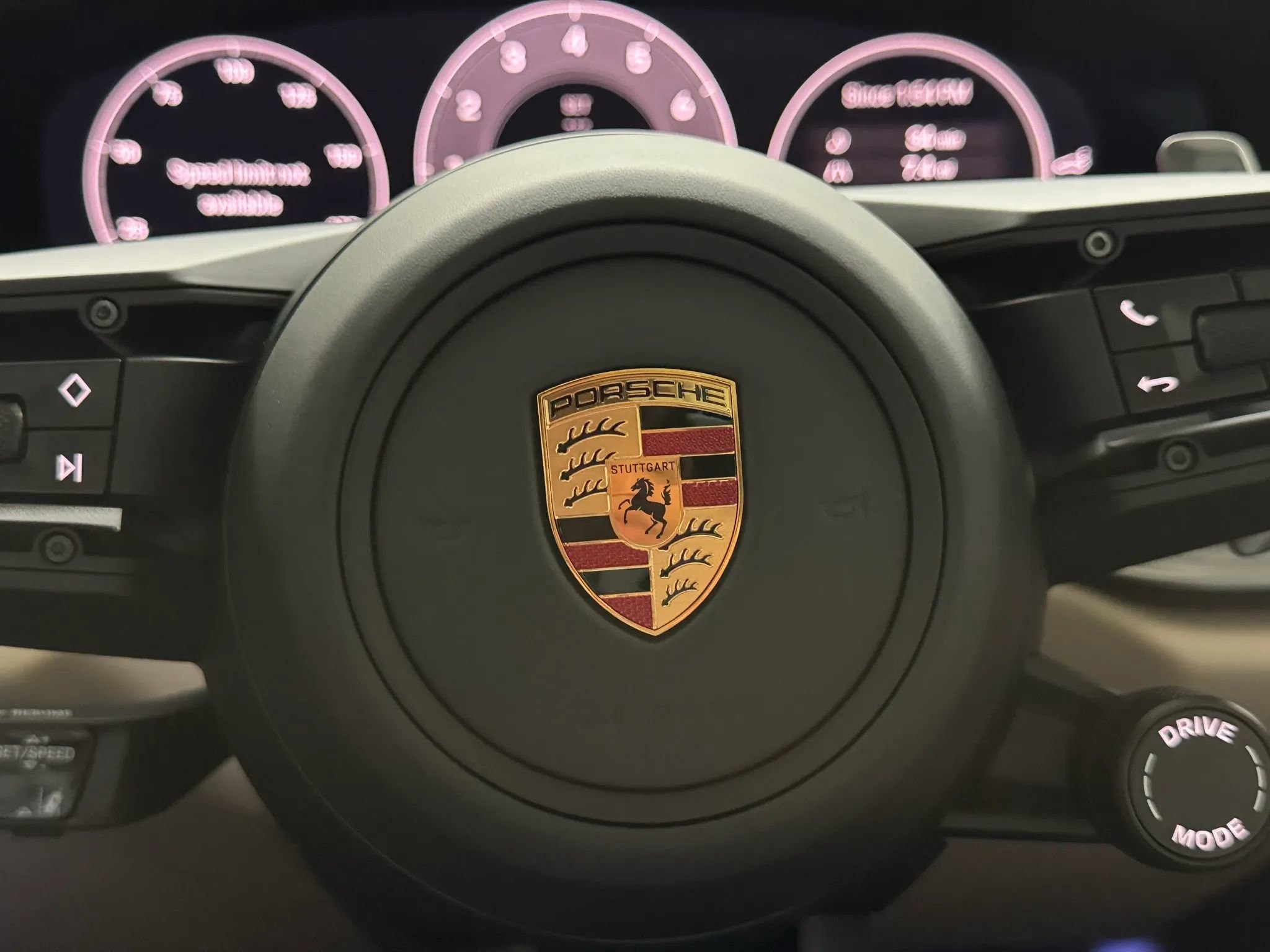 Used 2025 Porsche 911 Carrera RWD image 23