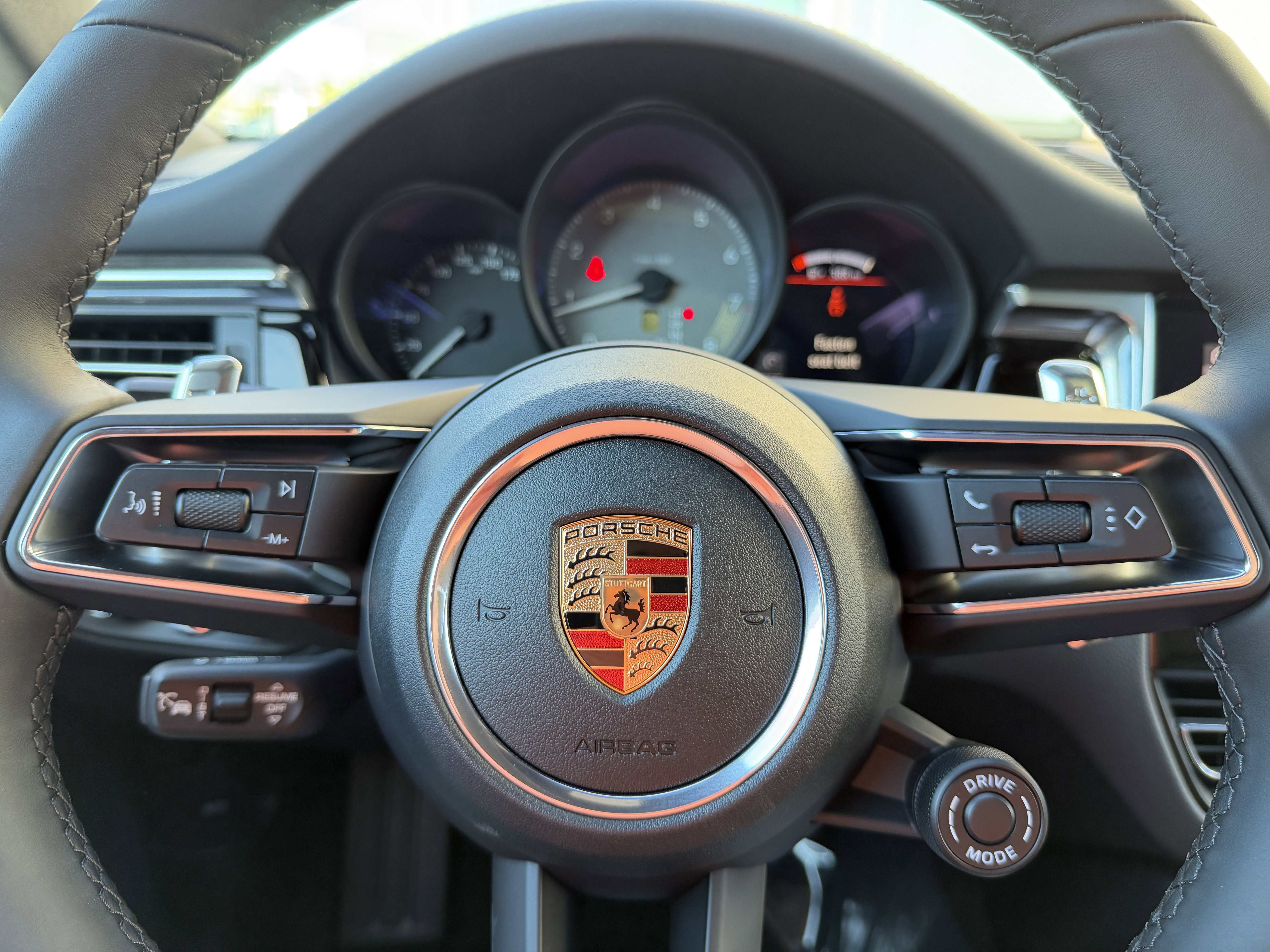 New 2026 Porsche Macan S image 35