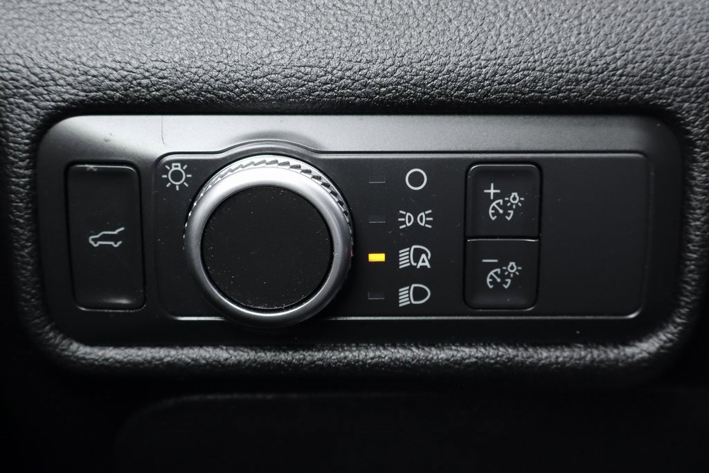 Used 2022 Ford Explorer XLT image 20