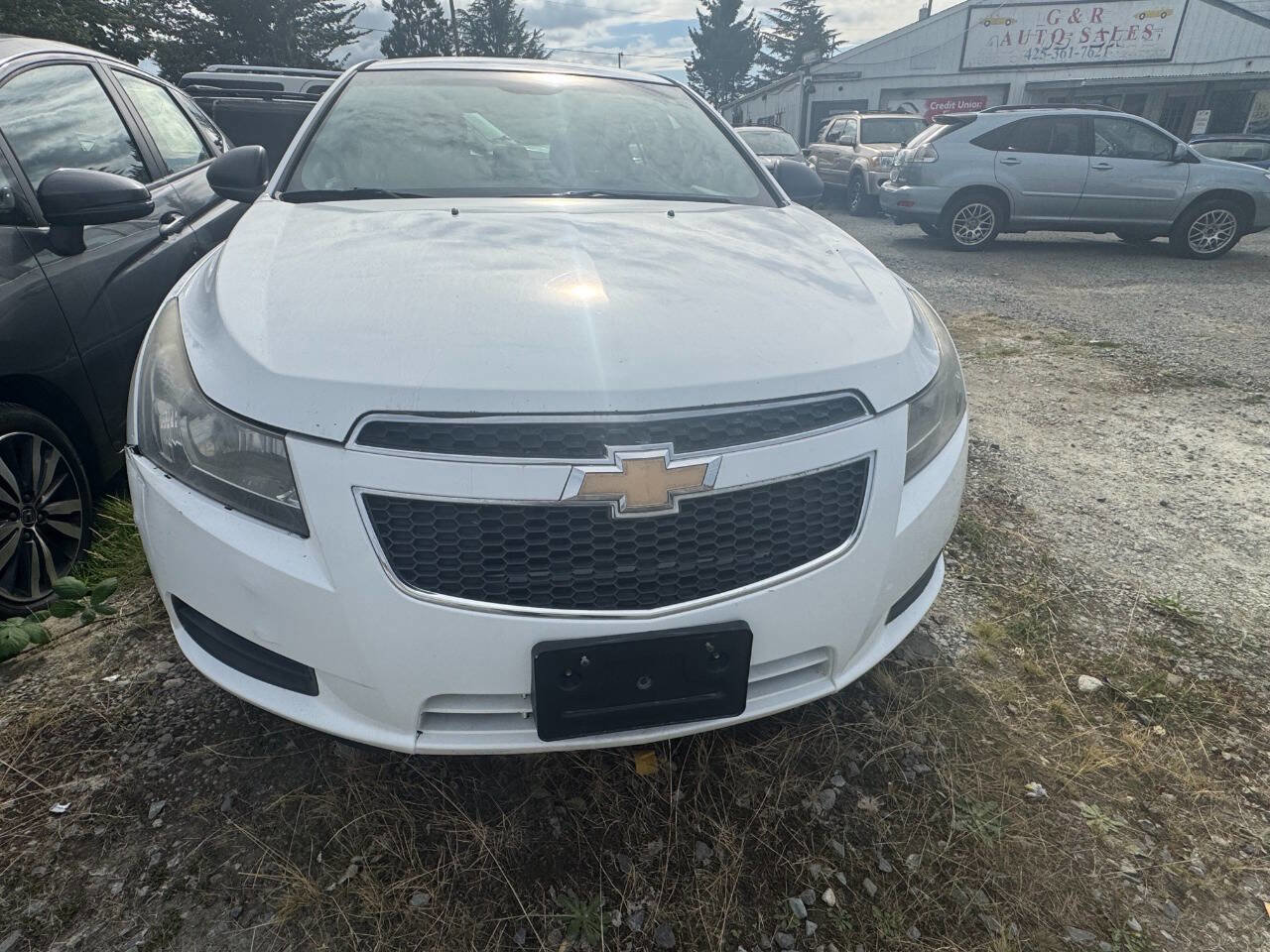 Used 2011 Chevrolet Cruze LS FWD image 3
