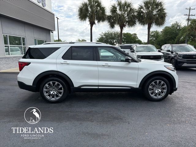 New 2026 Ford Explorer Platinum RWD image 8