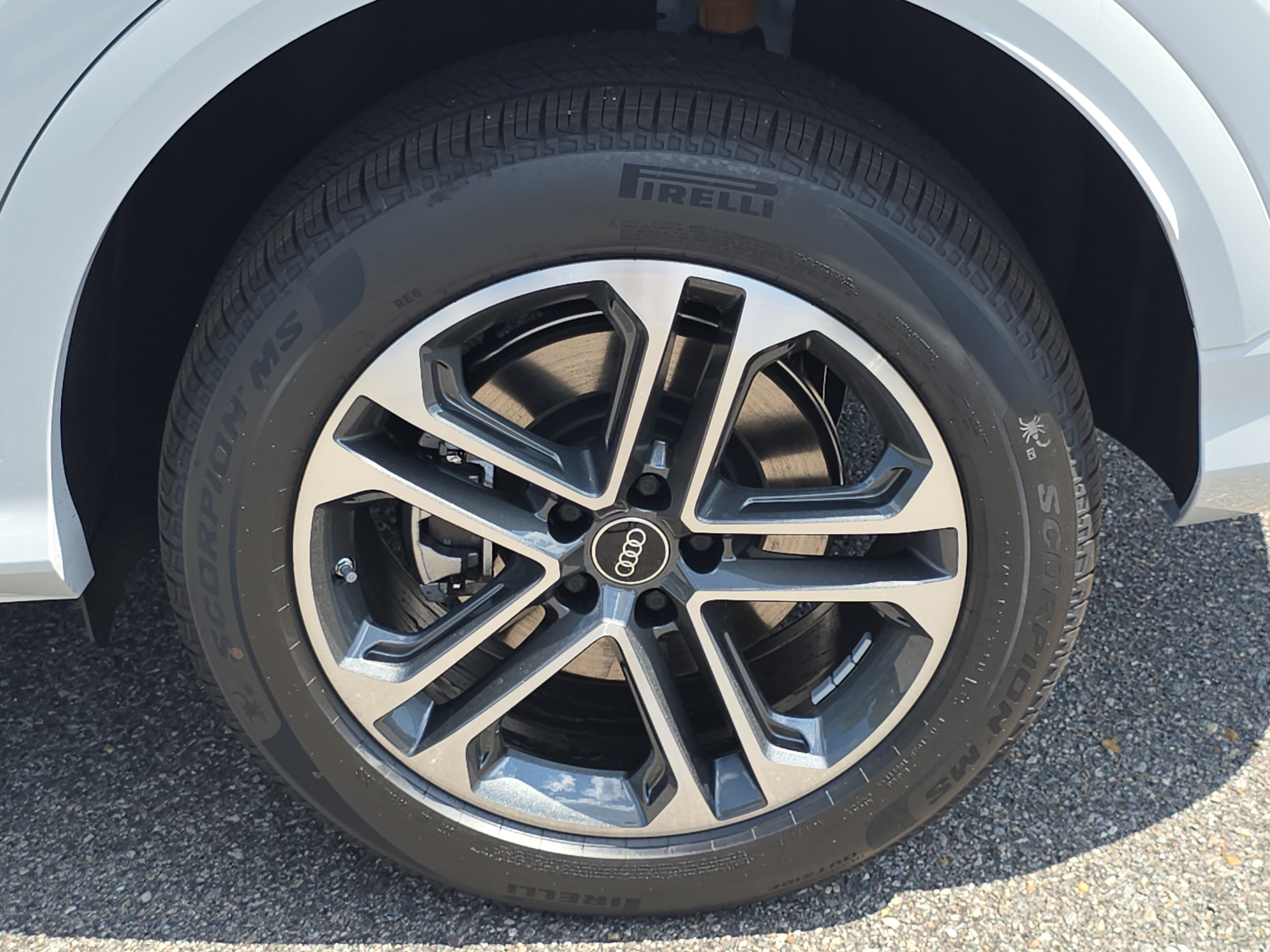 New 2026 Audi Q5 Premium Plus AWD/4WD image 33