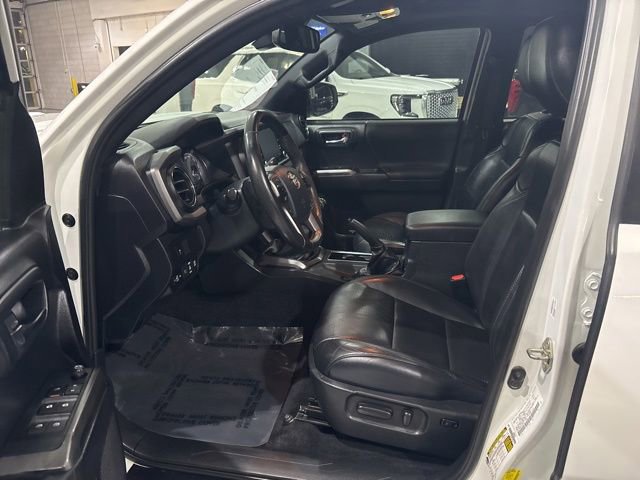 Used 2020 Toyota Tacoma TRD Sport w/ TRD Premium Sport Package image 10