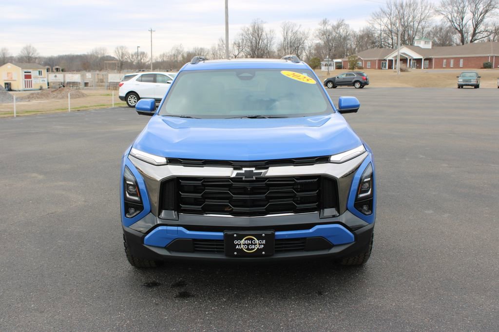 Used 2025 Chevrolet Equinox ACTIV w/ Safety and Technology Package image 3