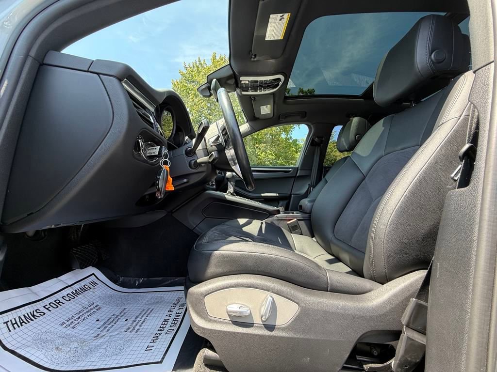Used 2019 Porsche Macan image 24