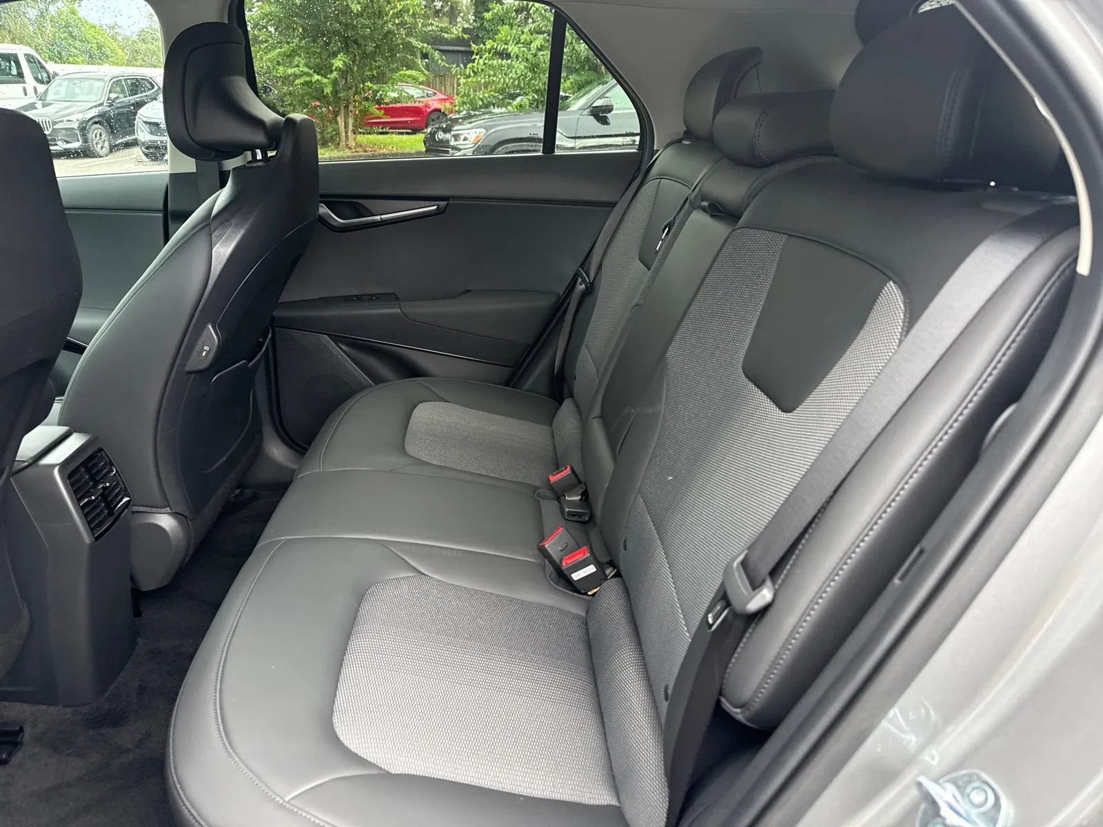 Used 2024 Kia Niro Wind w/ Wind Preserve Package FWD image 13