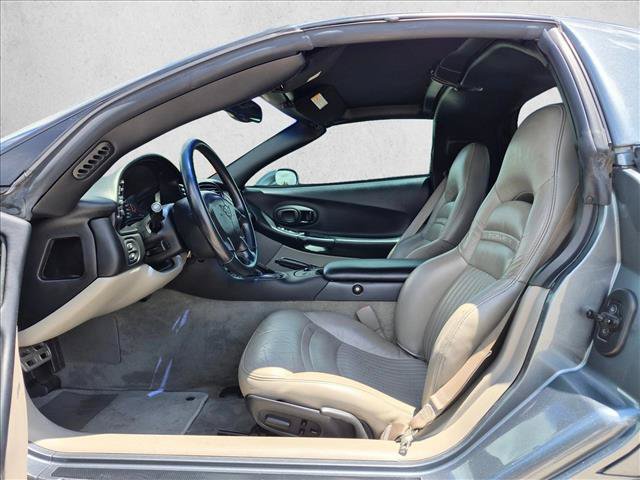 Used 2003 Chevrolet Corvette Coupe w/ Preferred Equipment Group RWD image 18