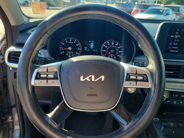 Used 2022 Kia Telluride S FWD image 15