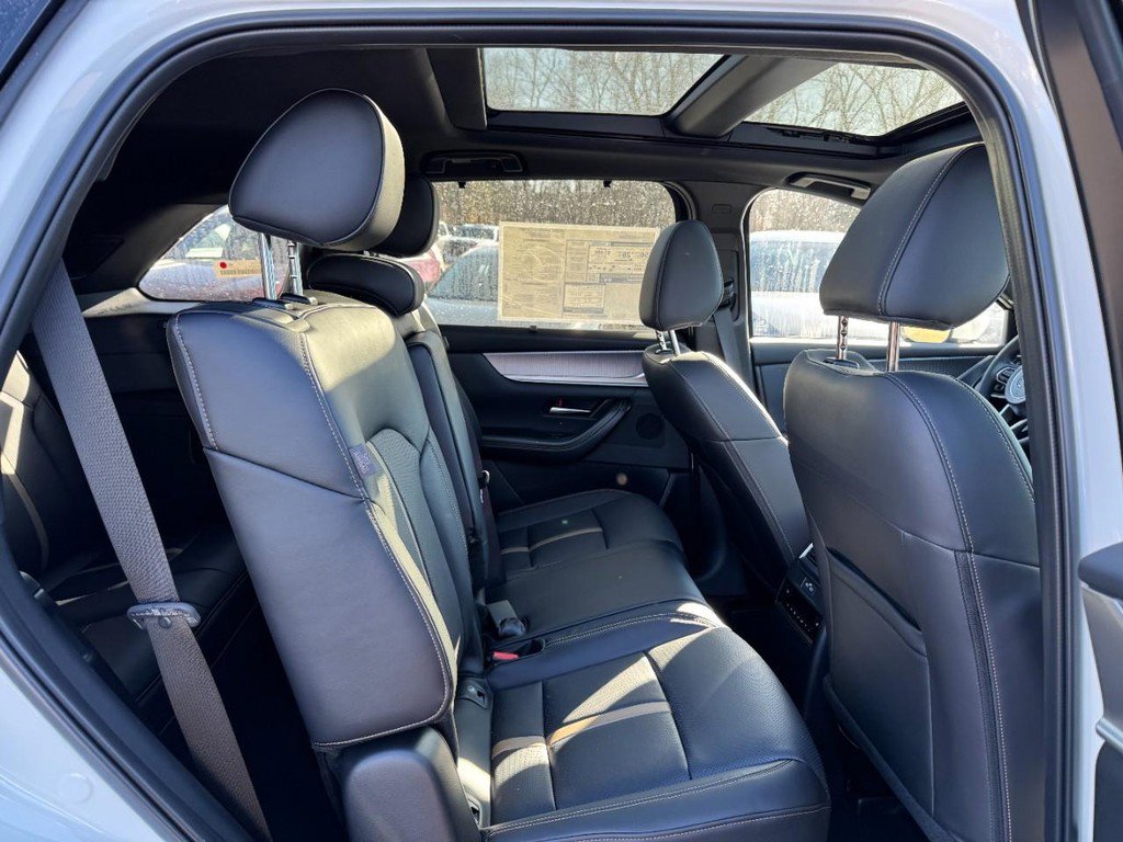 New 2026 MAZDA CX-90 Plug-In Hybrid w/ Premium Plus image 5