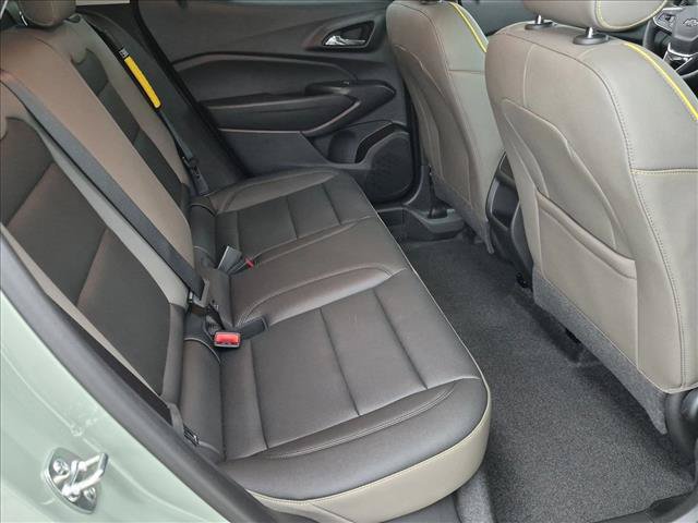 Used 2026 Chevrolet Trax ACTIV w/ Sunroof Package FWD image 19