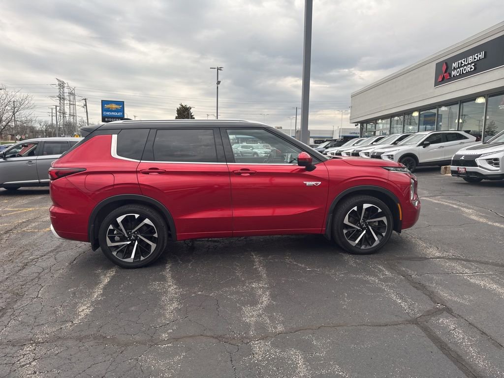 Used 2024 Mitsubishi Outlander SEL image 7