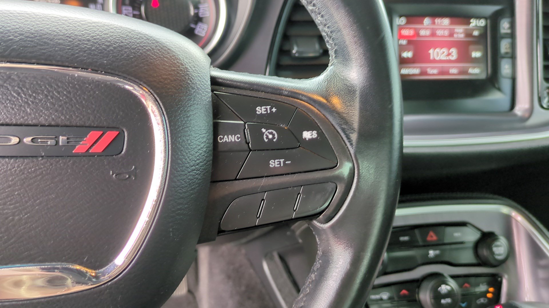 Used 2016 Dodge Challenger SXT RWD image 17