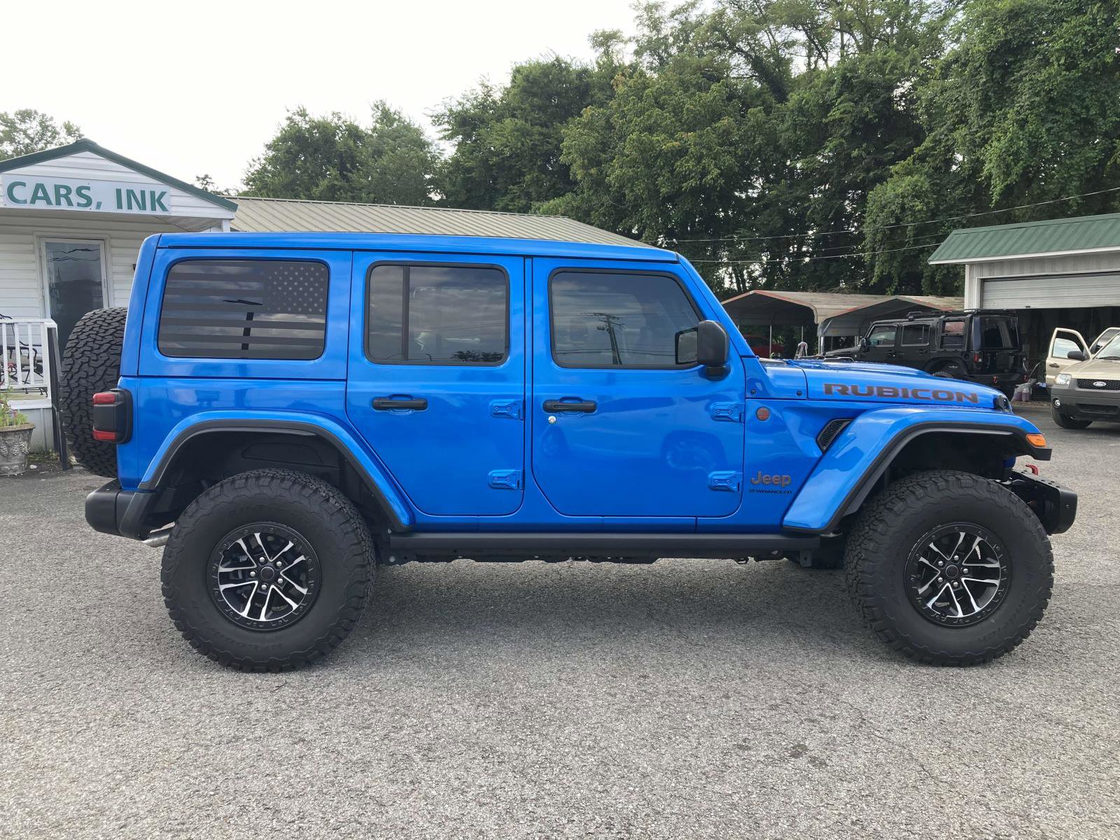 Used 2024 Jeep Wrangler Unlimited Rubicon image 2