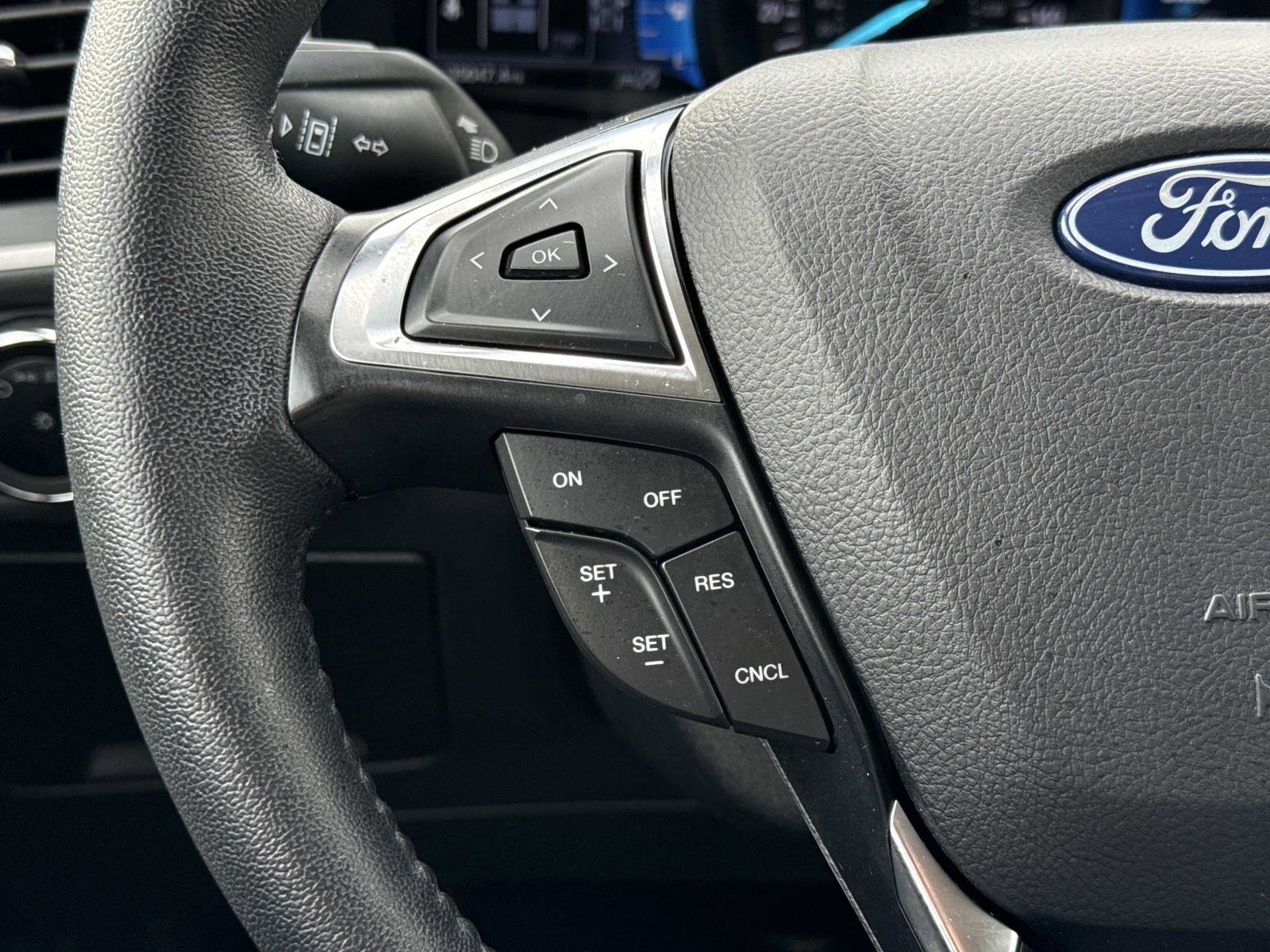 Used 2024 Ford Edge SEL AWD/4WD image 8