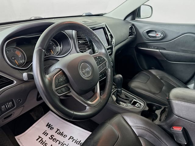 Used 2019 Jeep Cherokee Limited image 10