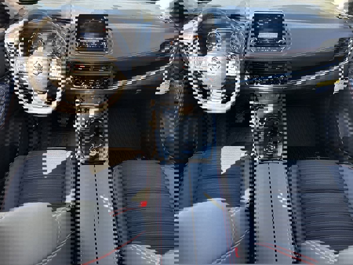 New 2025 Nissan Rogue SV image 13