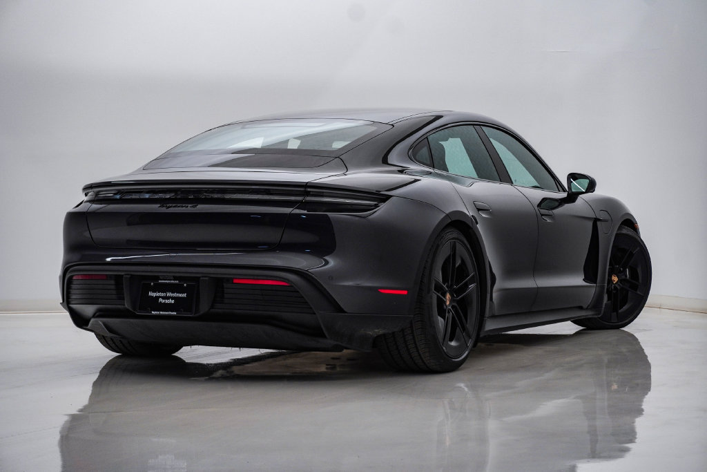 Certified 2025 Porsche Taycan AWD/4WD image 11