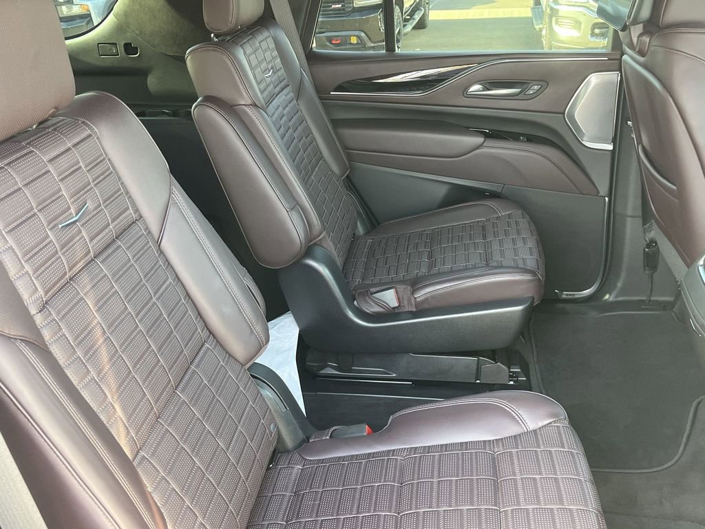 Used 2023 Cadillac Escalade Premium Luxury Platinum image 20