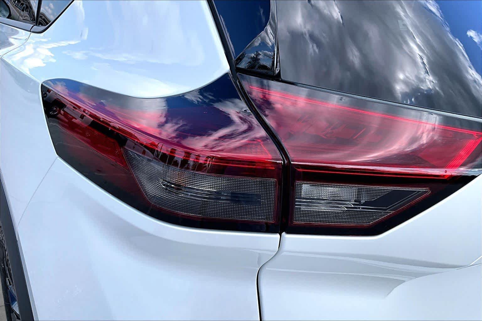 New 2027 Nissan Rogue Dark Armor FWD image 14