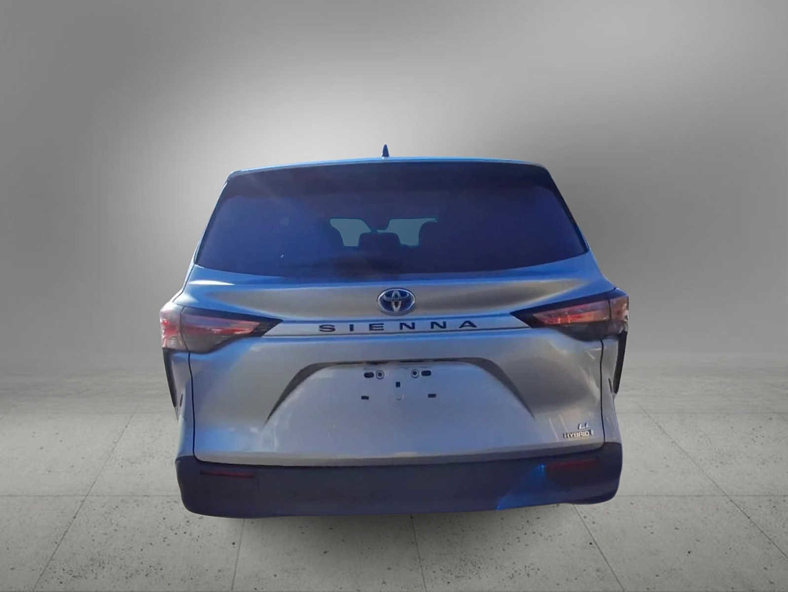 Used 2021 Toyota Sienna LE image 7