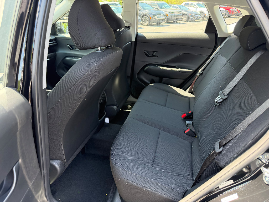 New 2027 Hyundai Kona SE FWD image 12