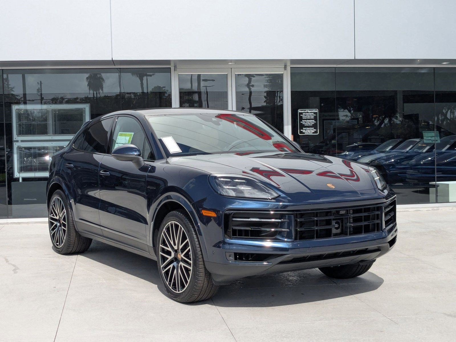 New 2025 Porsche Cayenne E-Hybrid Coupe AWD/4WD image 7