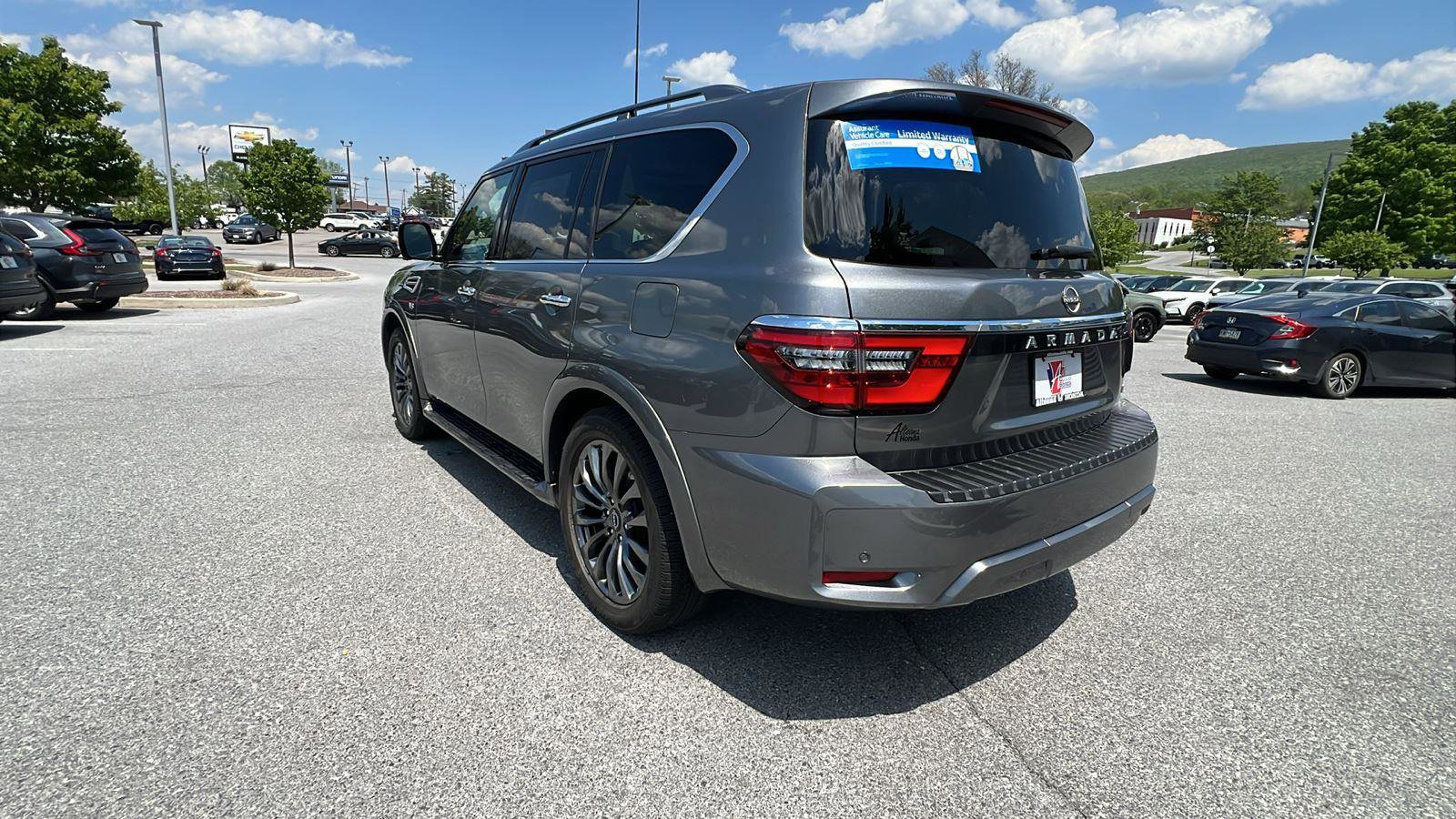 Used 2022 Nissan Armada Platinum w/ Captain's Chairs Package AWD/4WD image 6