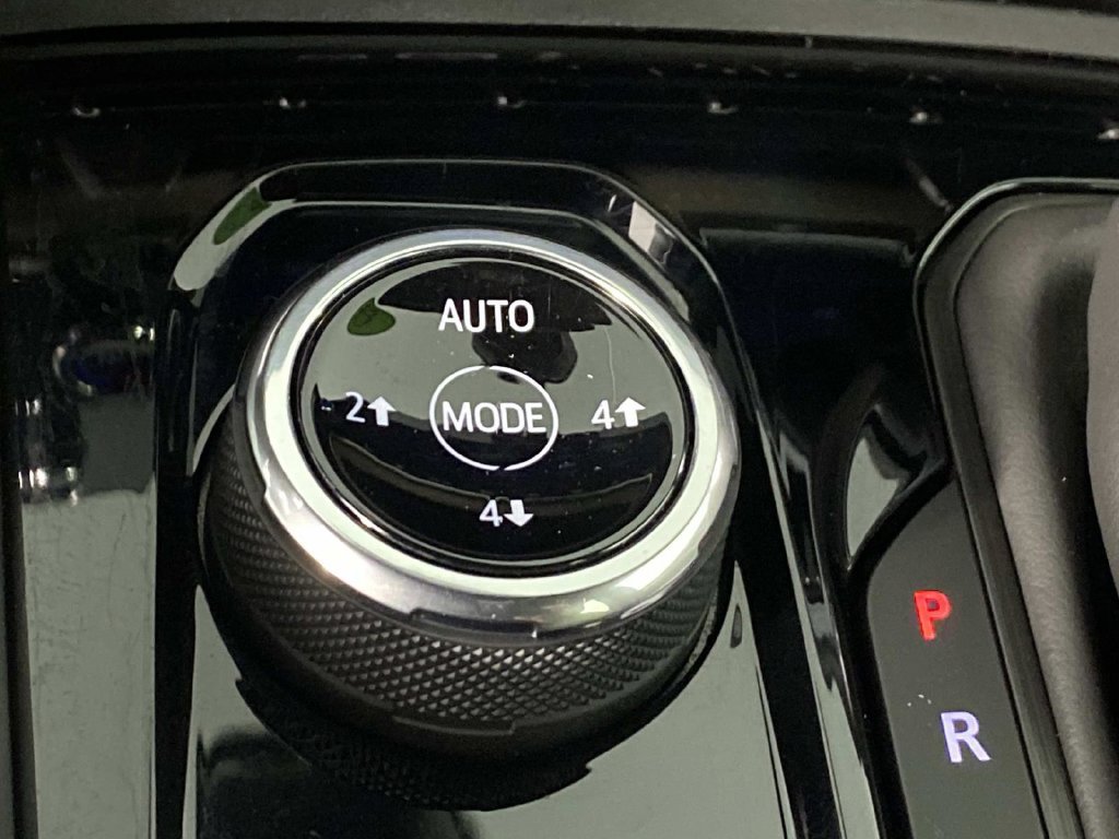 Used 2023 Chevrolet Colorado ZR2 w/ ZR2 Convenience Package III AWD/4WD image 19